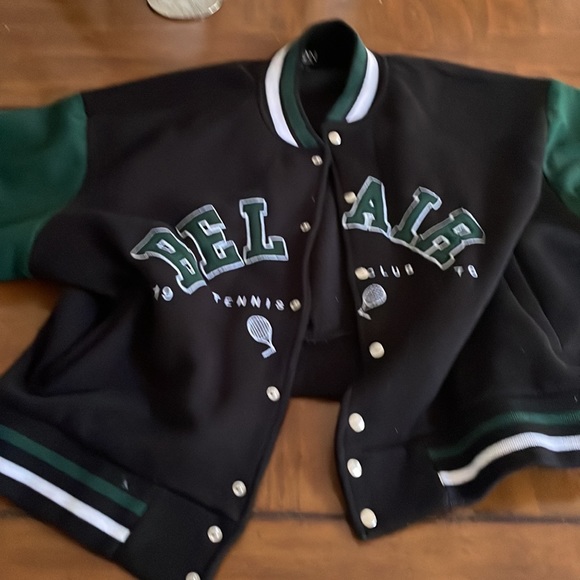 Bomber - Picture 2 of 5